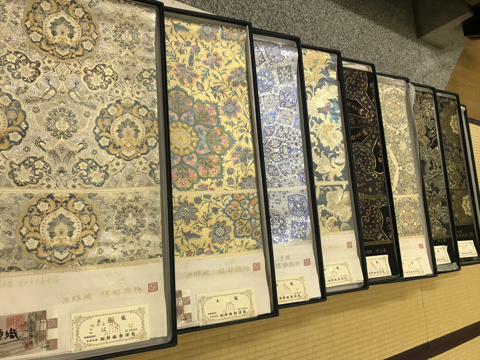 本金箔と東欧花飾更紗文帯(新品) 小物 ミラー 小物 ミラー 安心の海外